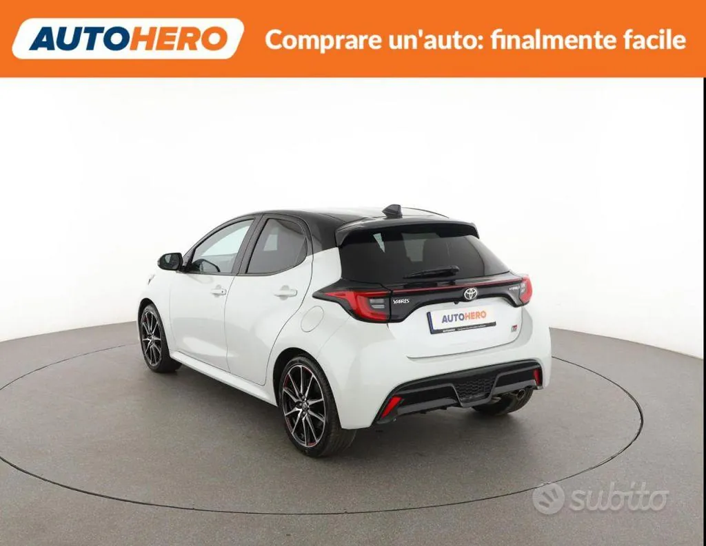 Toyota Yaris 2022 photo 4