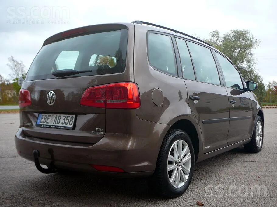 Volkswagen Touran 2012 photo 4