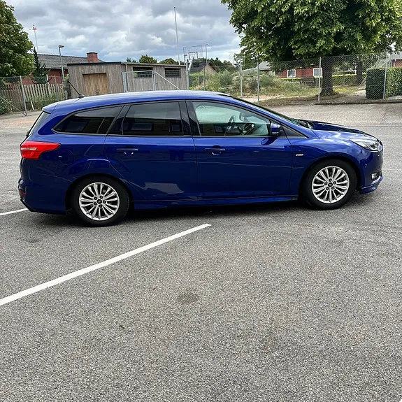Ford Focus 2017 photo 4