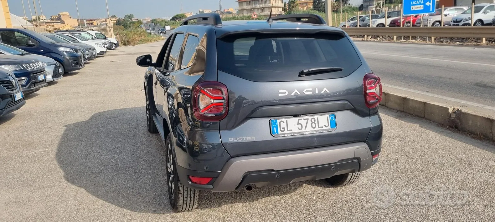 Dacia Duster 2022 photo 2