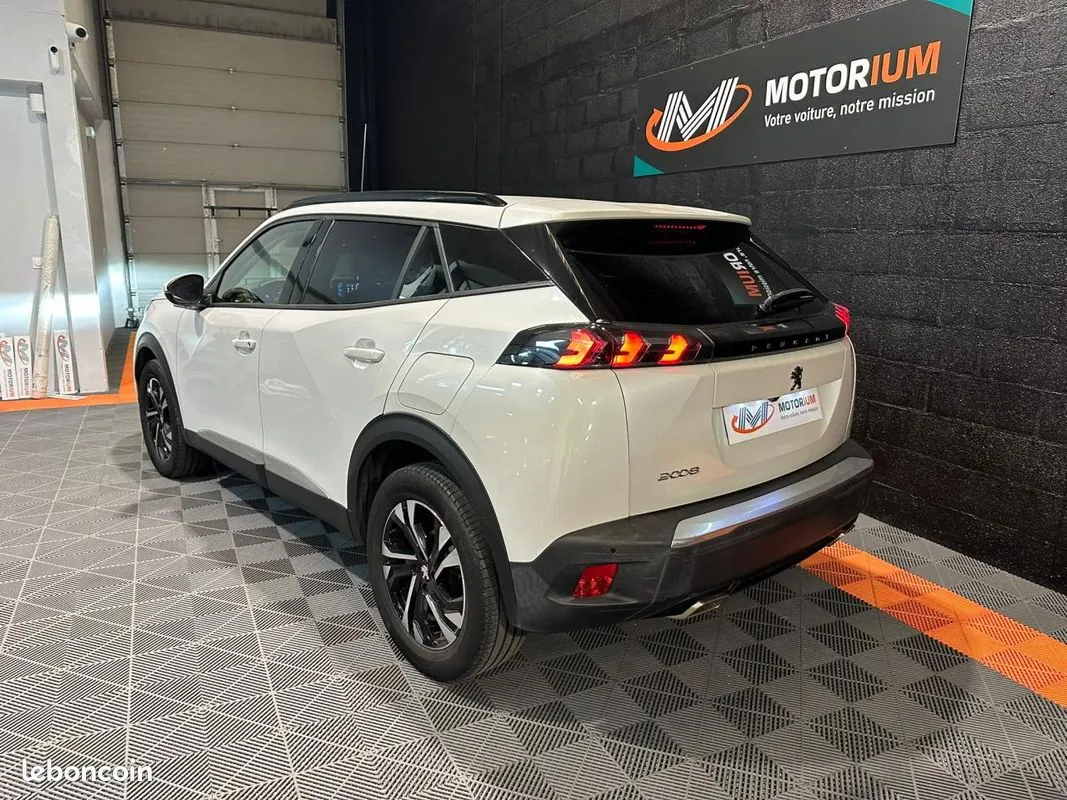 Peugeot 2008 2020 photo 3