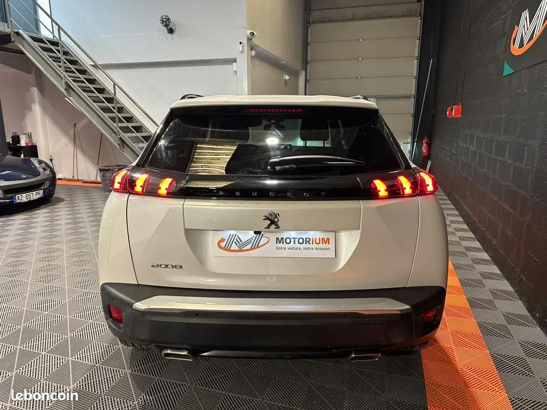 Peugeot 2008 2020 photo 4