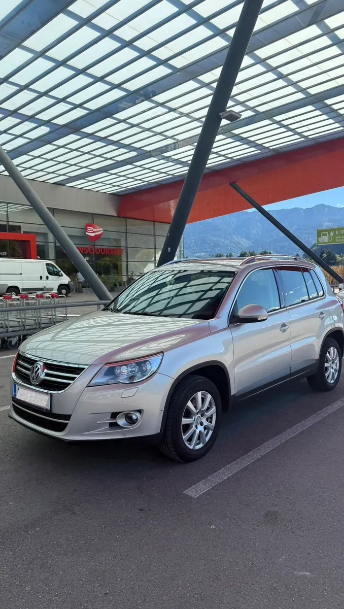 Volkswagen Tiguan 2009 photo 2