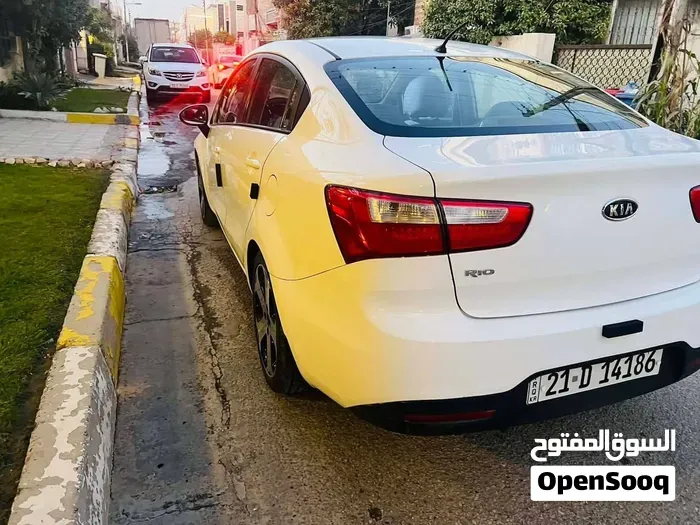 Kia Rio 2013 photo 2