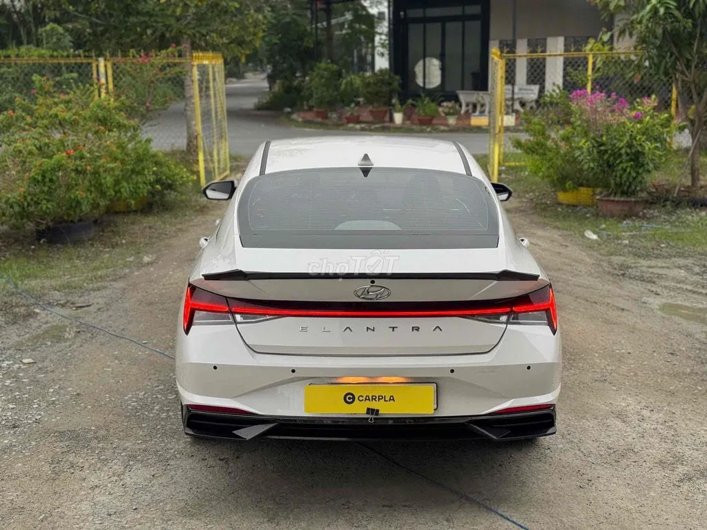 Hyundai Elantra 2024 photo 3