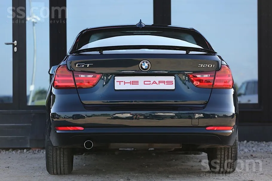 BMW 320I 2013 photo 3