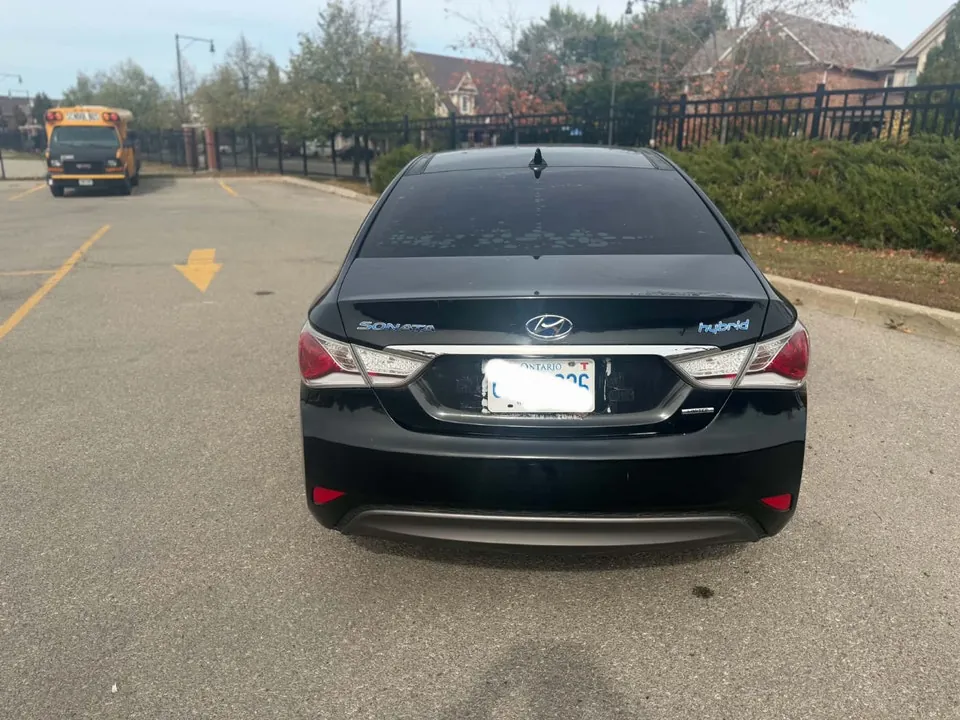 Hyundai Sonata 2013 photo 2