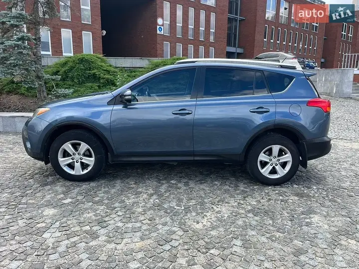 Toyota Rav4 2014 photo 3