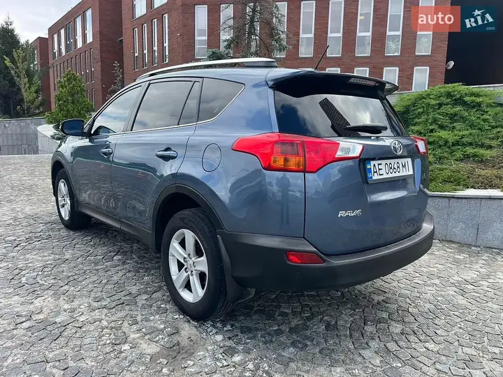 Toyota Rav4 2014 photo 4