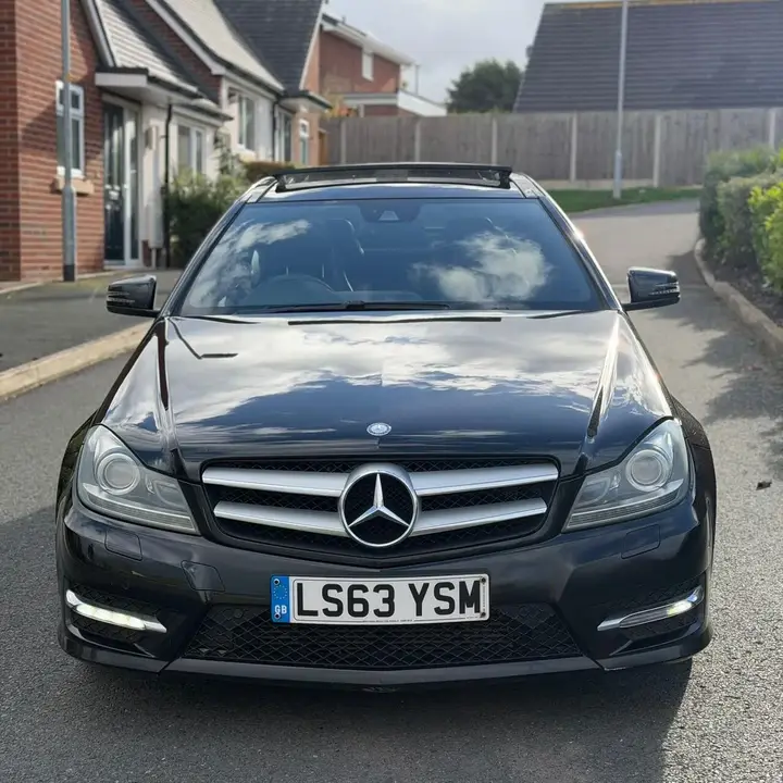 Mercedes-Benz C-Class 2013 photo 4