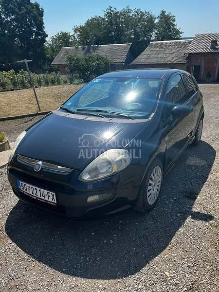 Fiat Punto 2010 photo 3
