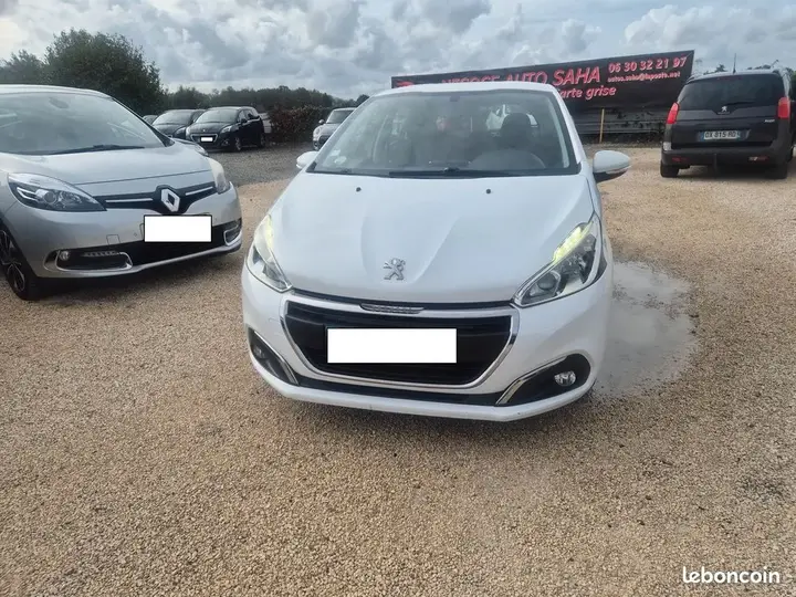 Peugeot 208 2016 photo 3