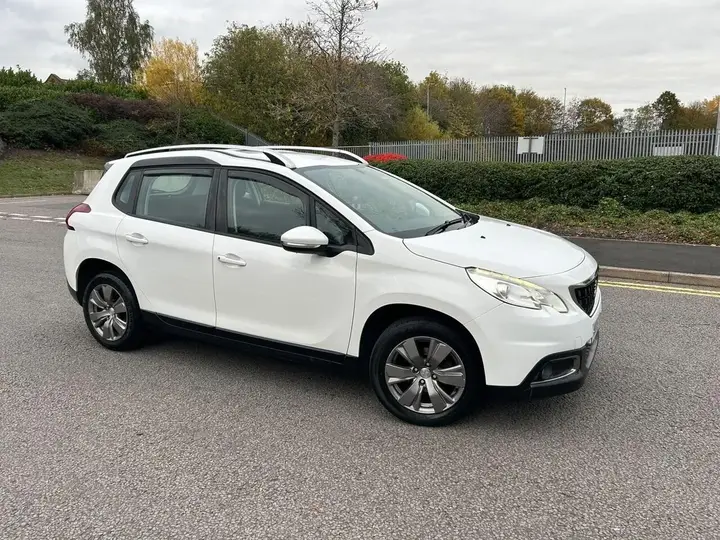 Peugeot 2008 2016 photo 5