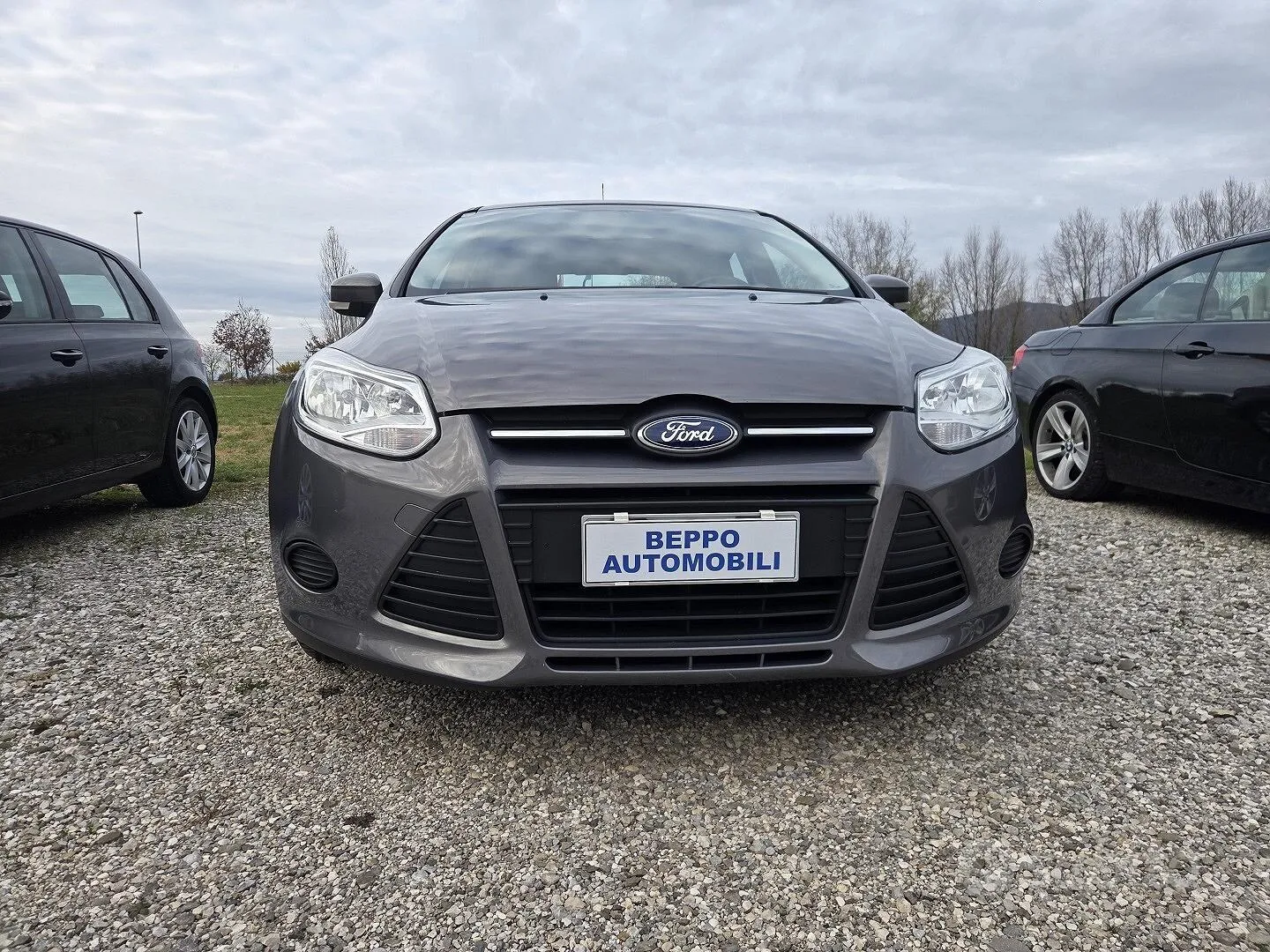 Ford Focus 2011 photo 2