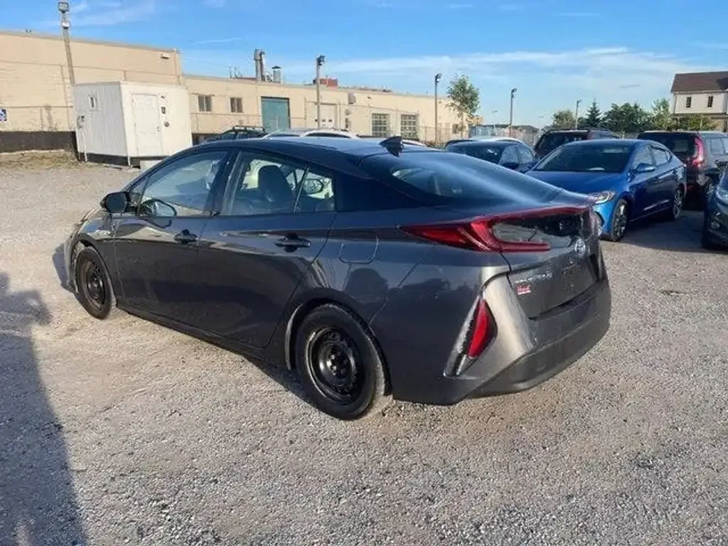 Toyota Prius Prime 2020 photo 4