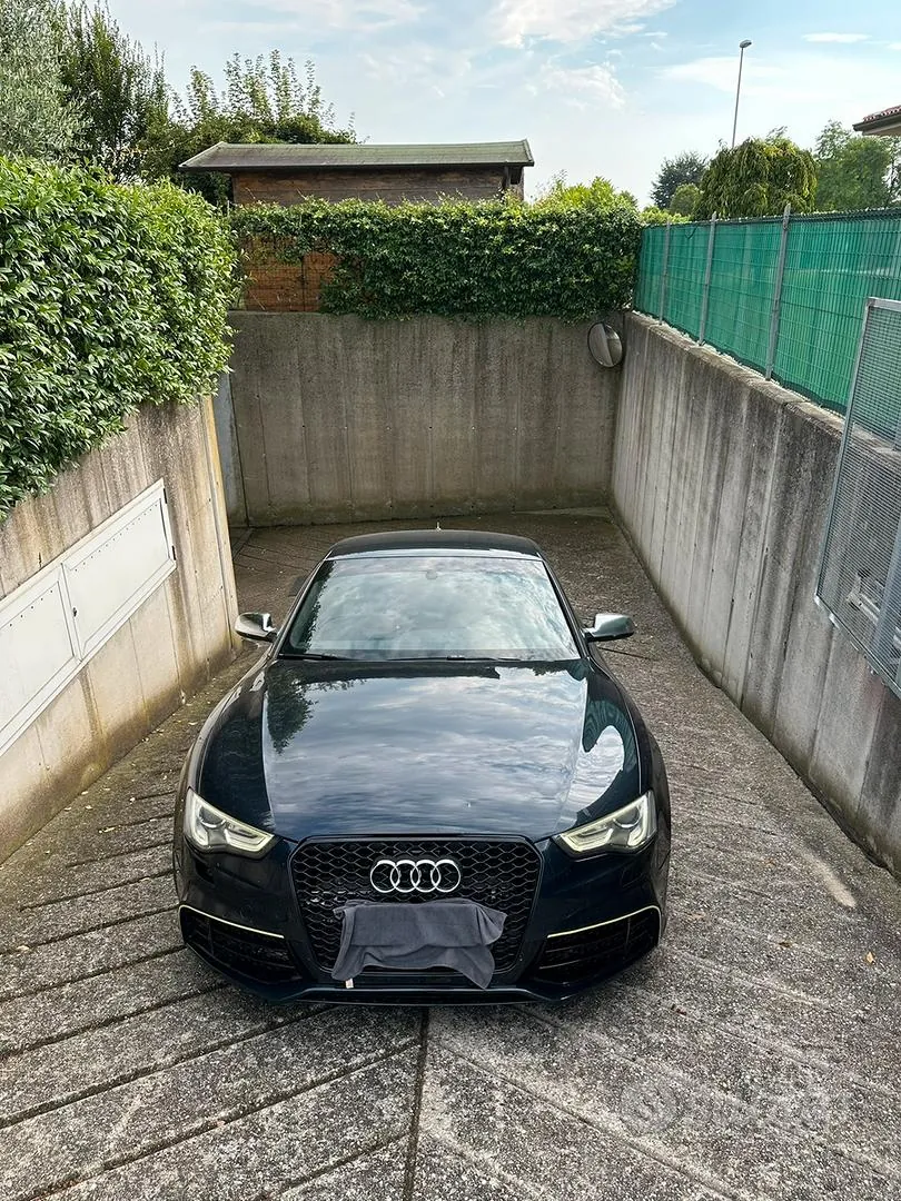 Audi A5 2012 photo 2