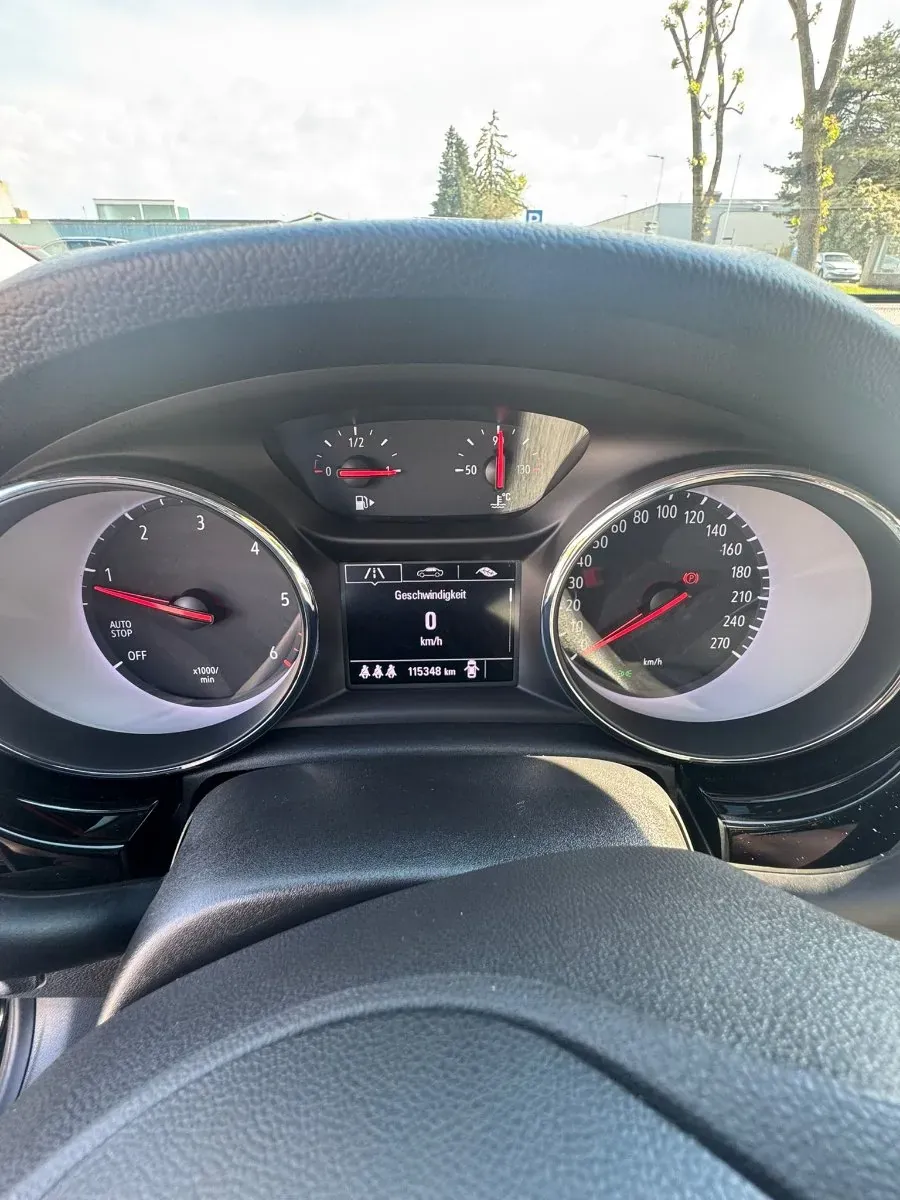 Opel Astra 2018 photo 3