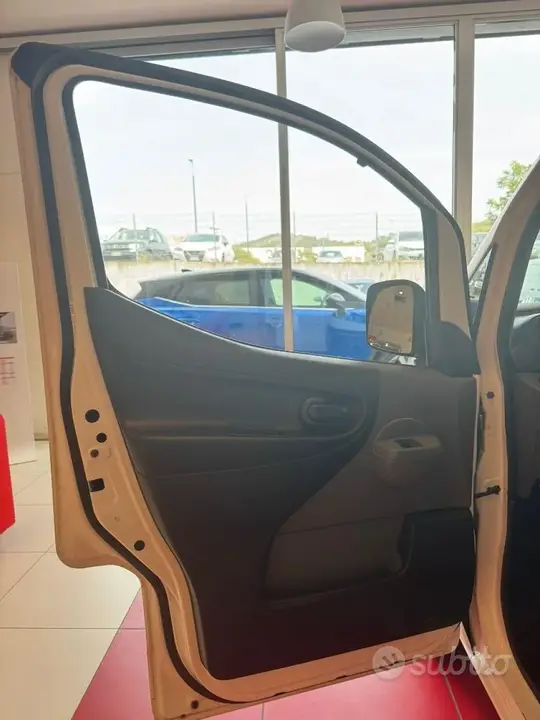 Nissan Nv200