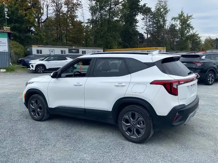 Kia Seltos 2026 photo 2