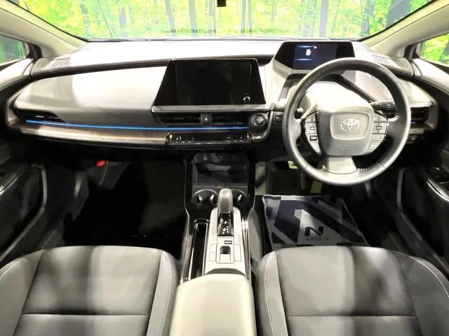 Toyota Prius 2025 photo 2