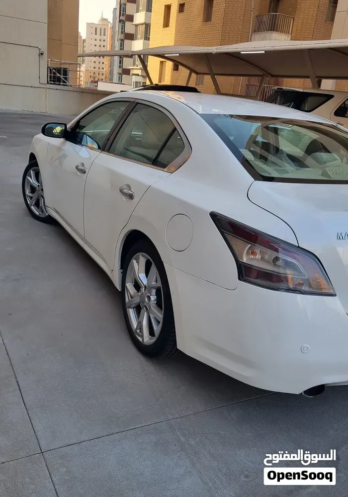 Nissan Maxima 2012 photo 4
