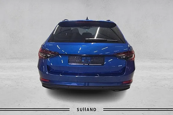 Skoda Superb 2022 photo 4