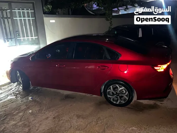 Kia Forte 2019 photo 2