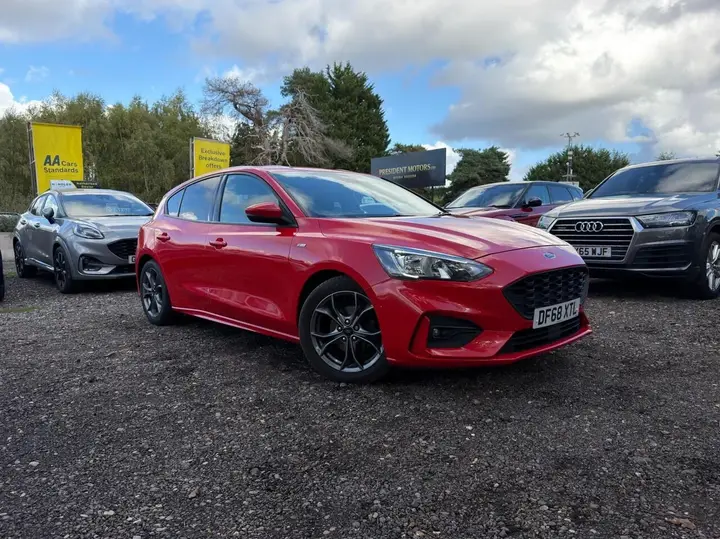 Ford Focus 2019 photo 2