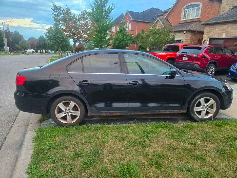 Volkswagen Jetta 2011 photo 3