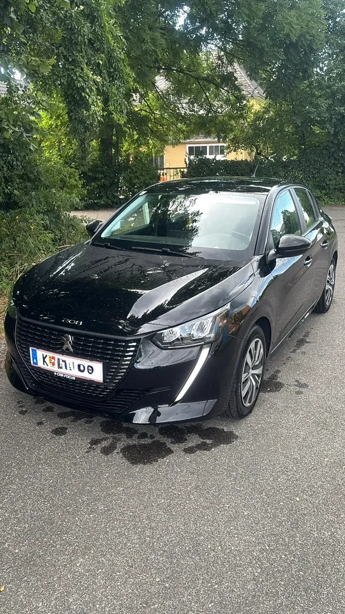 Peugeot 208 2021 photo 2