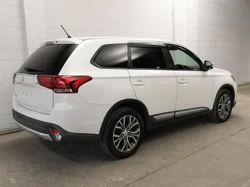 Mitsubishi Outlander 2016 photo 3
