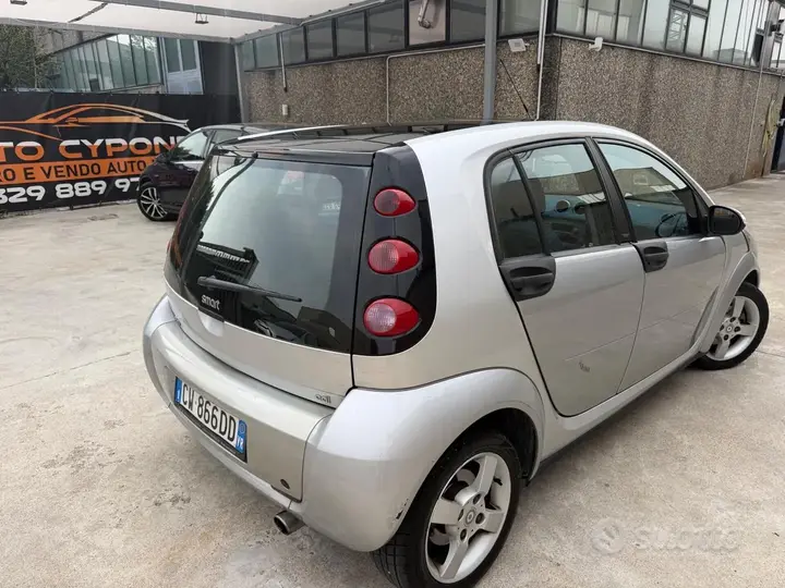 Smart Forfour 2005 photo 3