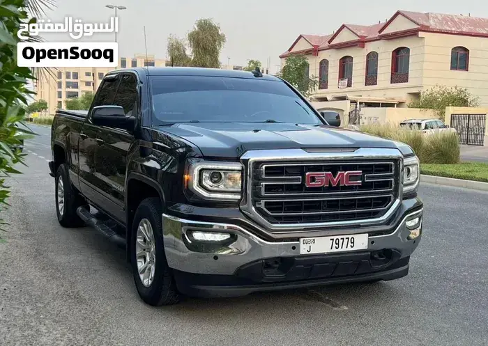 GMC Sierra 2018 photo 2