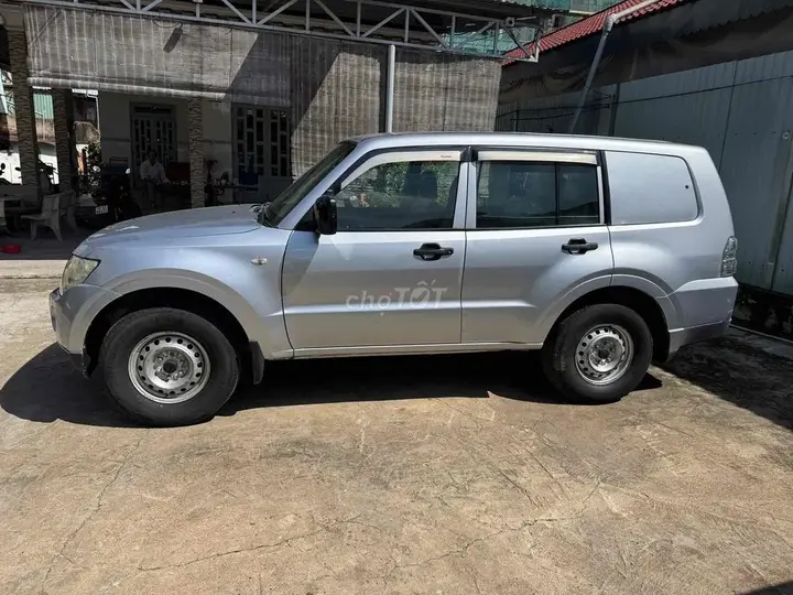 Mitsubishi Pajero 2008 photo 4