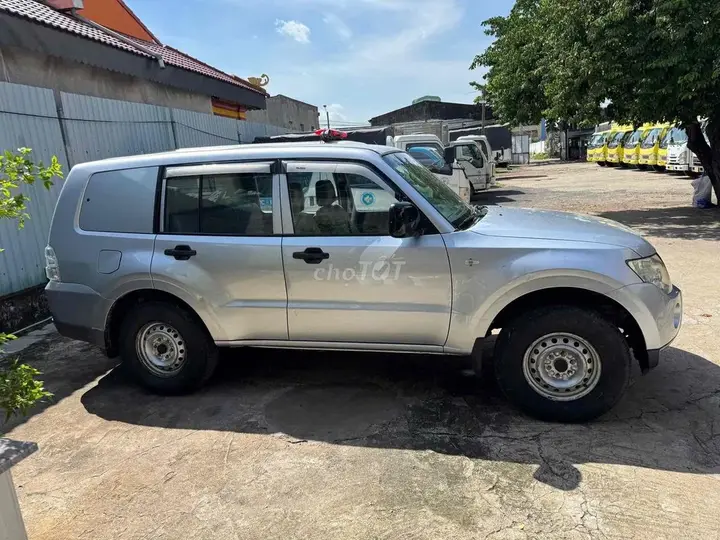 Mitsubishi Pajero 2008 photo 3