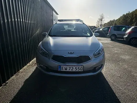 Kia Ceed 2013 photo 2