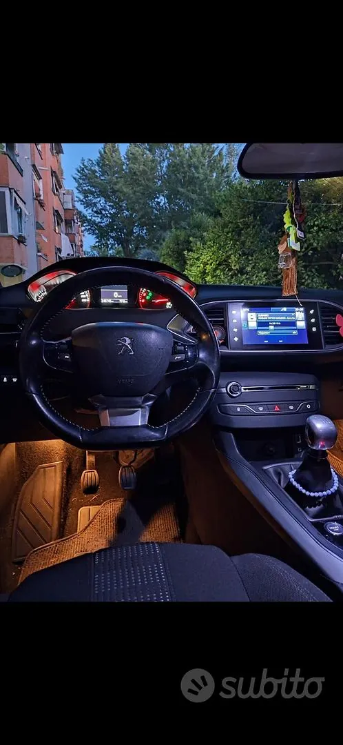 Peugeot 308 2017 photo 3