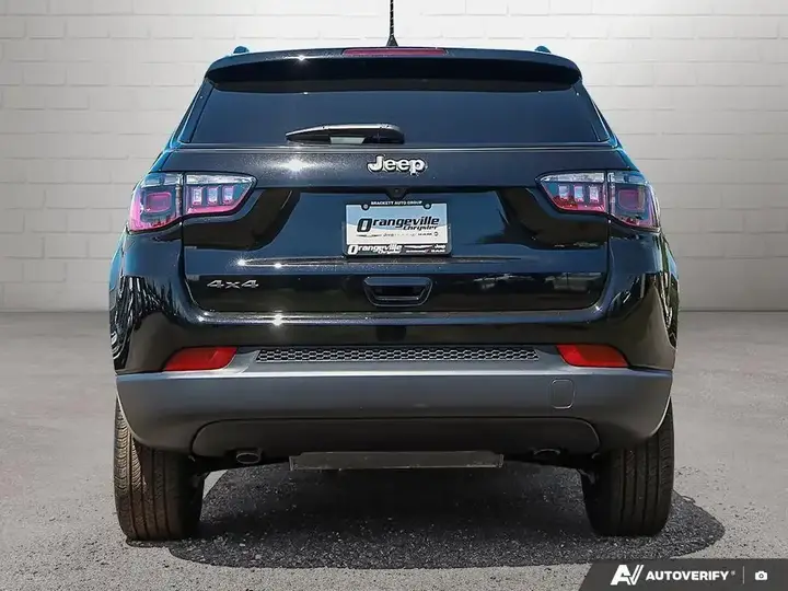 Jeep Compass 2026 photo 5