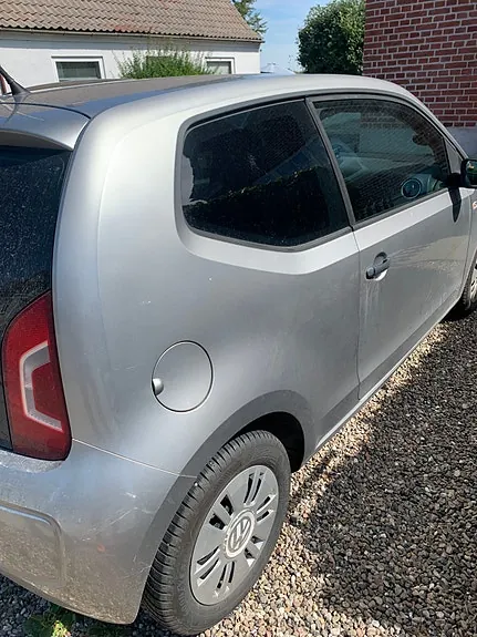 Volkswagen Up 2014 photo 2