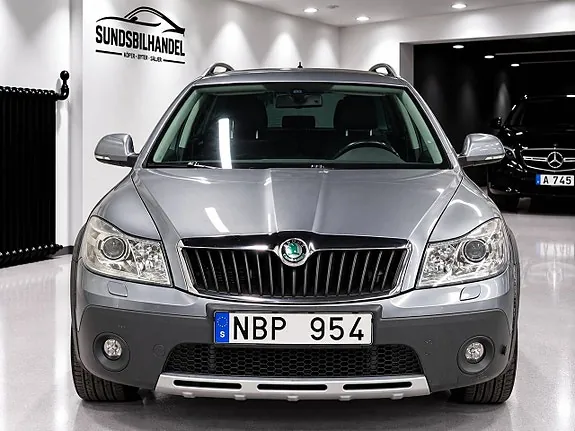 Skoda Octavia 2013 photo 2
