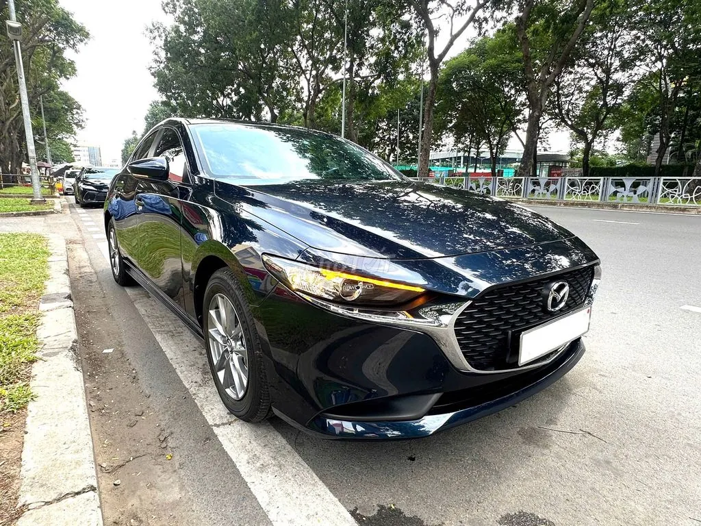 Mazda 3 2024 photo 2