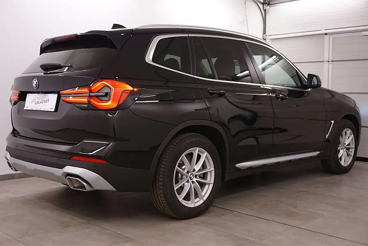 BMW X3 2022 photo 2