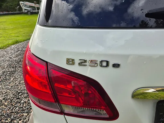 Mercedes-Benz B-Electric 2017 photo 5