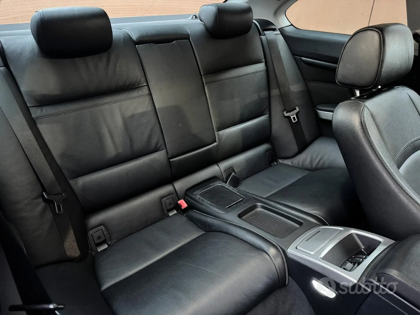 BMW 320D 2010 photo 5