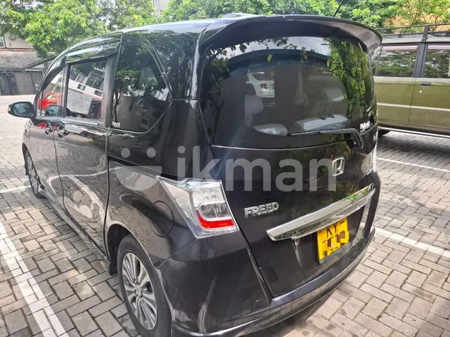 Honda Freed 2012 photo 4