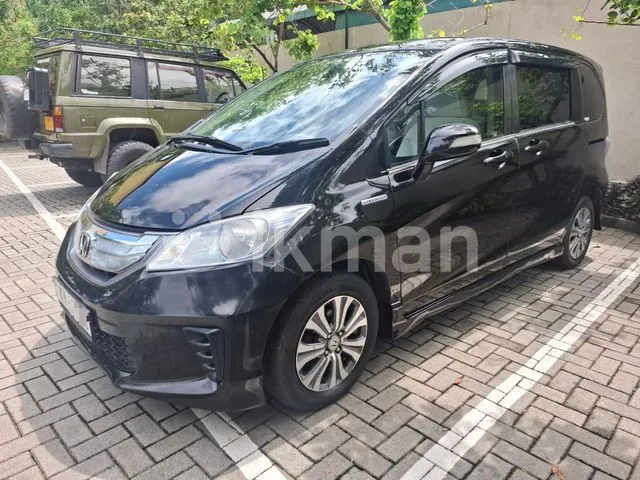 Honda Freed 2012 photo 5