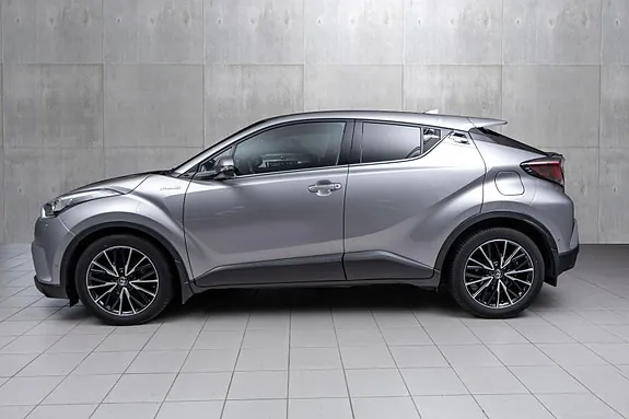 Toyota C-Hr 2017 photo 3