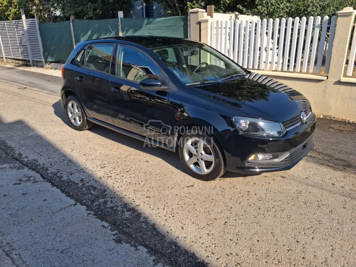 Volkswagen Polo 2014 photo 2