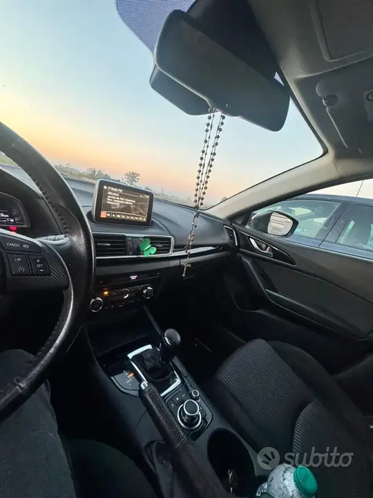 Mazda 3 2017 photo 5