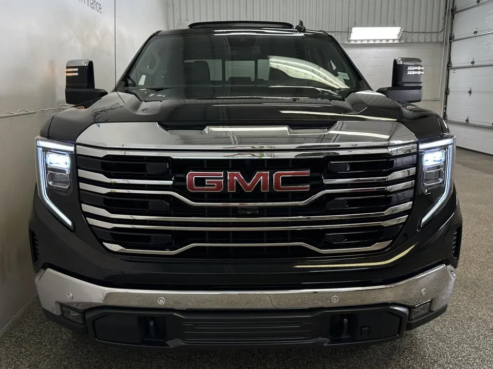 GMC Sierra 1500 2024 photo 2